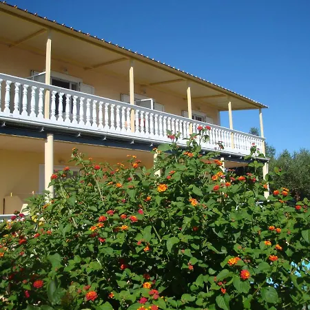 Ξενοδοχείο με διαμερίσματα Casa Dyonisia Tsilivi *